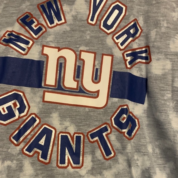 NFL NY GIANTS Tee with Red and Blue Accents - Picture 3 of 9